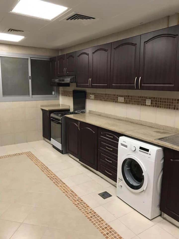 Homestay Sn Realestate Resedent Abu Dhabi